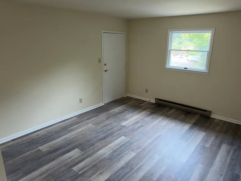303 Green St #2 — Photo 2