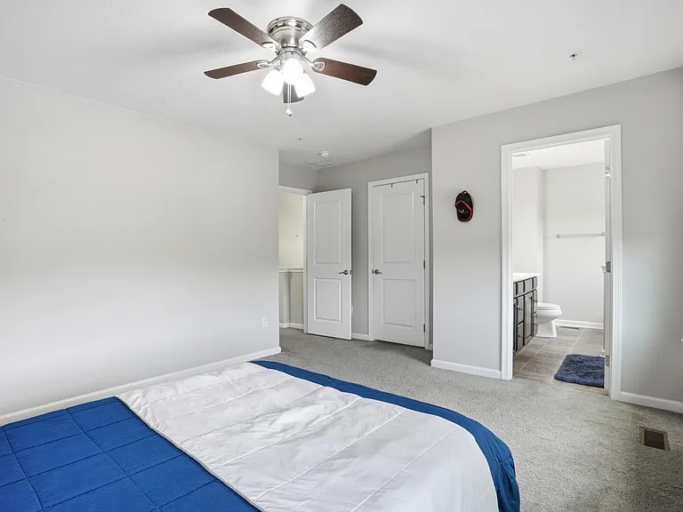 404 Aprilmae Way — Photo 21