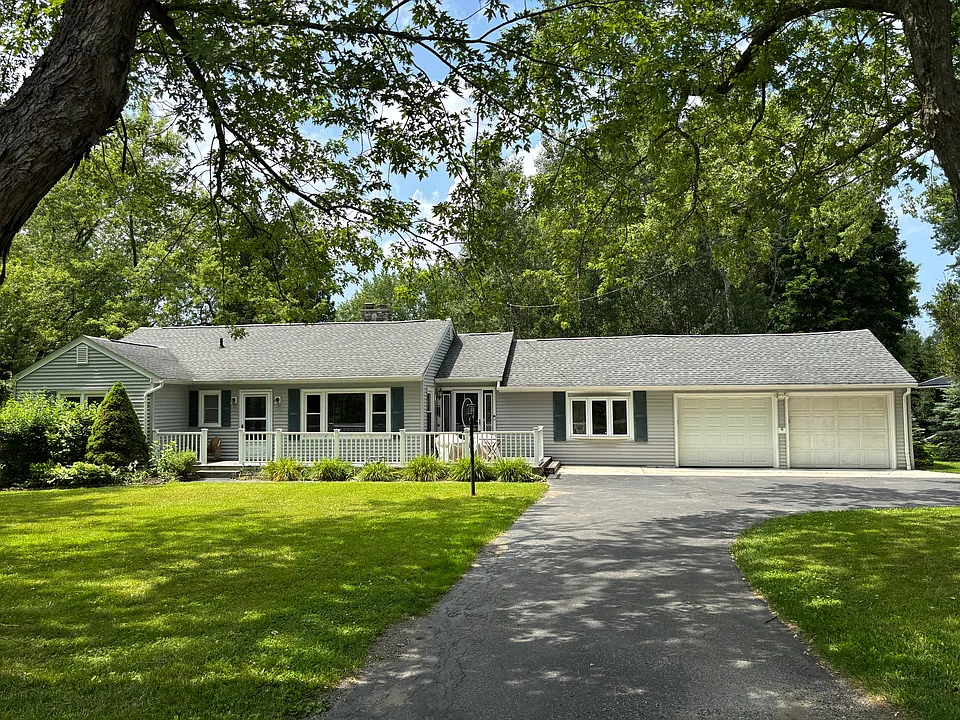 1051 Mill Rd