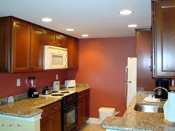 4th image of 262/263 Sandcastles Ct