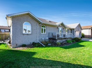 1631 Cherrywood Dr, Lakeshore, ON N8L 1C5