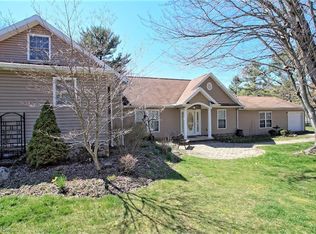 10320 Hobart Rd, Kirtland, OH 44094