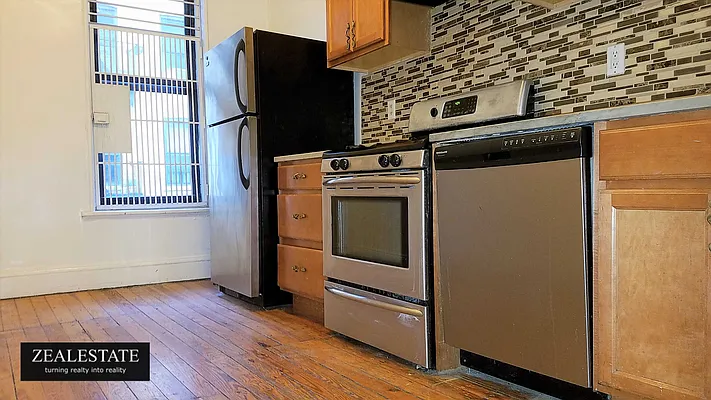 Rented by ZealEstate Group Inc | media 15