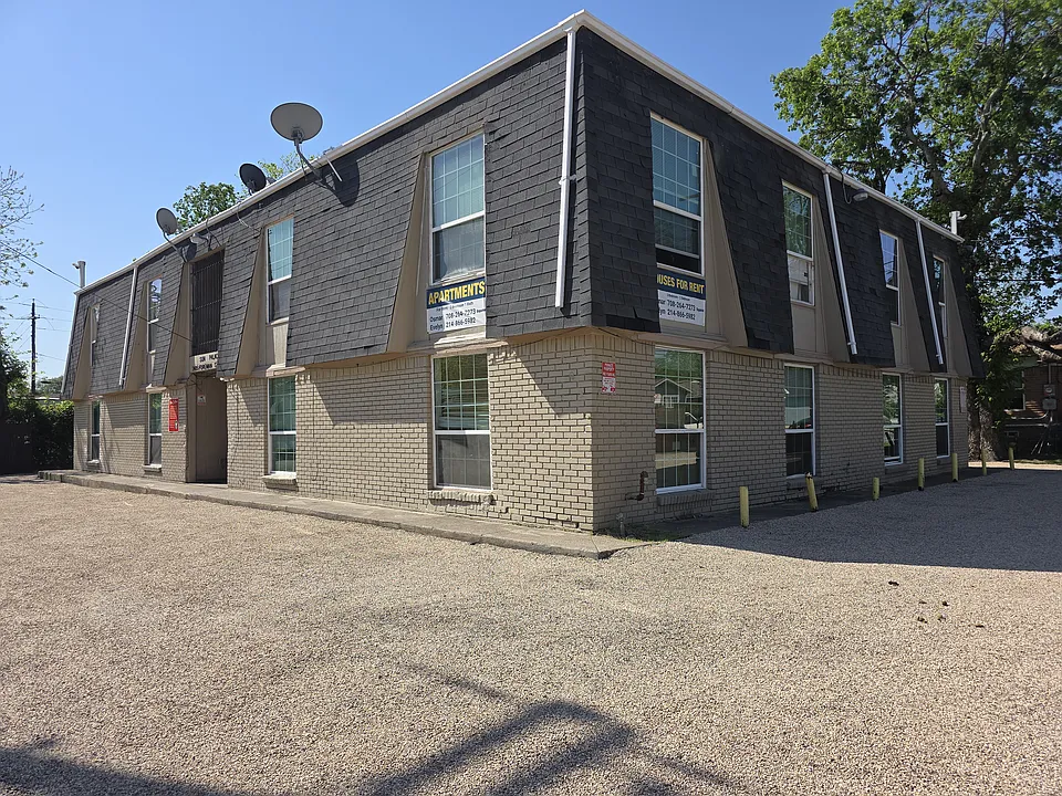 2405 Foreman St
