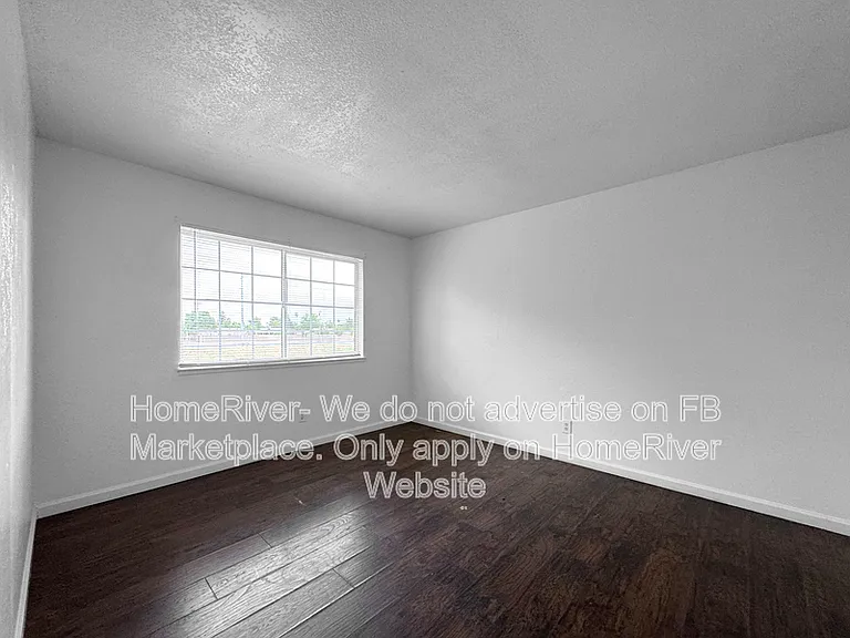 10 Nedra Ct #4 — Photo 8