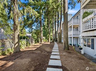 Ironwood Condominium, Bellevue, WA 98007