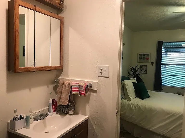 1121 University Oaks Blvd — Photo 10