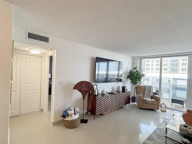 3140 S Ocean Dr #809 — Photo 5