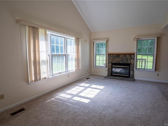 5th image of 113 Pinebrook Dr