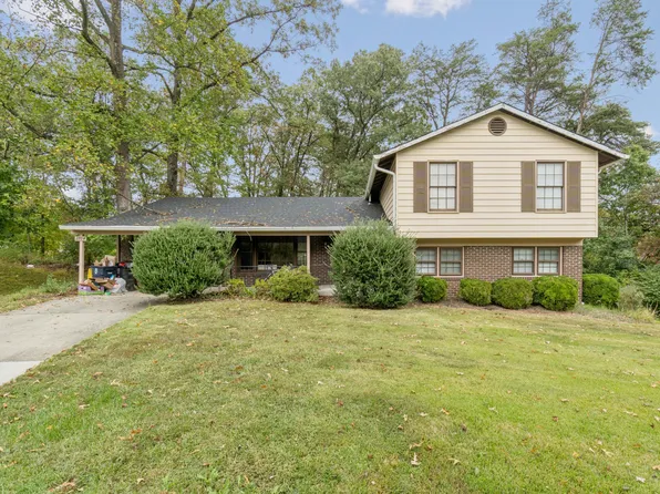 2704 Rambler Ct, Hyattsville, MD 20783