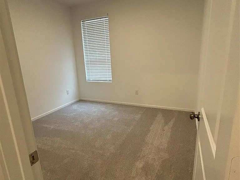 6706 Violet Clover Ave — Photo 12