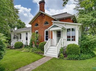 4401 Devils Hole Rd, Pemberville, OH 43450