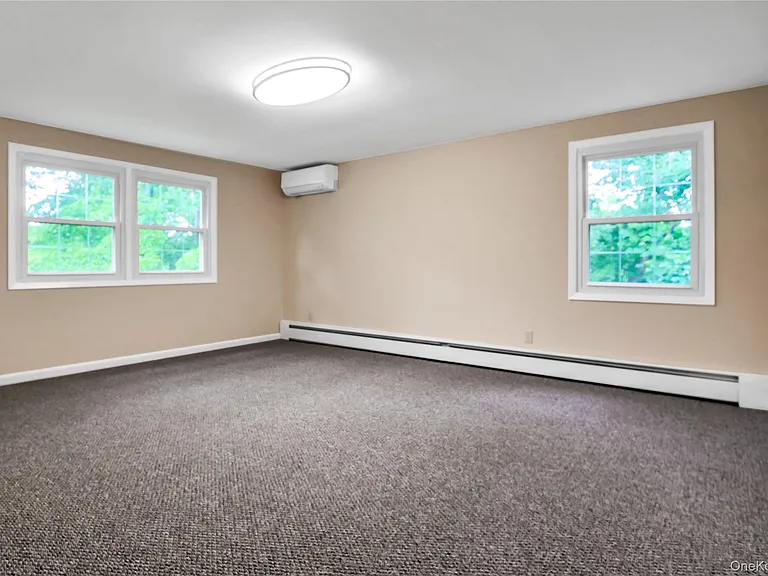 40 Seabrook Ln — Photo 11