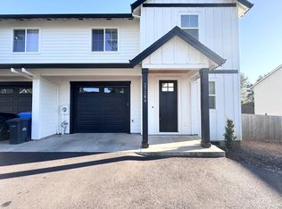 37384 American St, Sandy, OR 97055