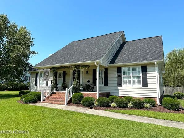 396 Stone Gate Drive, Greenville, NC 27858