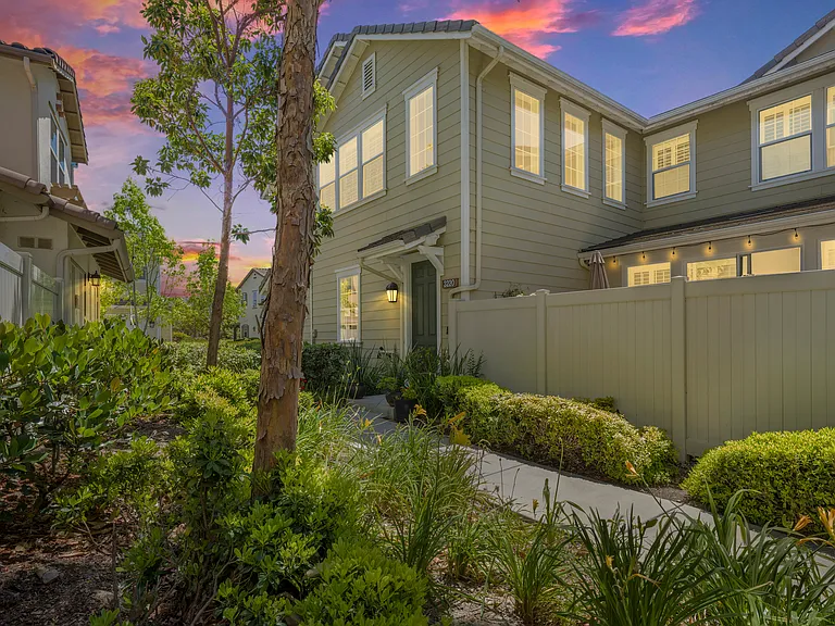 3220 N Ventura Rd — Photo 5