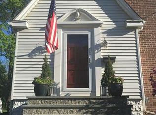 26 Raymond Ter, Norwalk, CT 06855