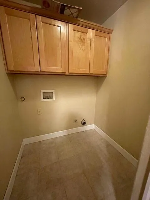 782 Sure Fire Way SE — Photo 2
