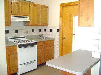 Rented by Elinor Taasa, LREB