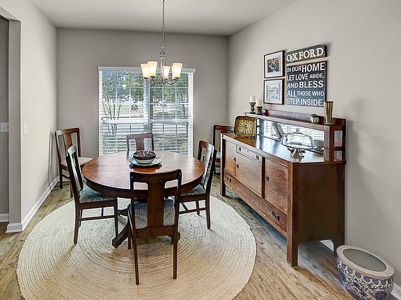 4th image of 88 Sarona St Lot 228