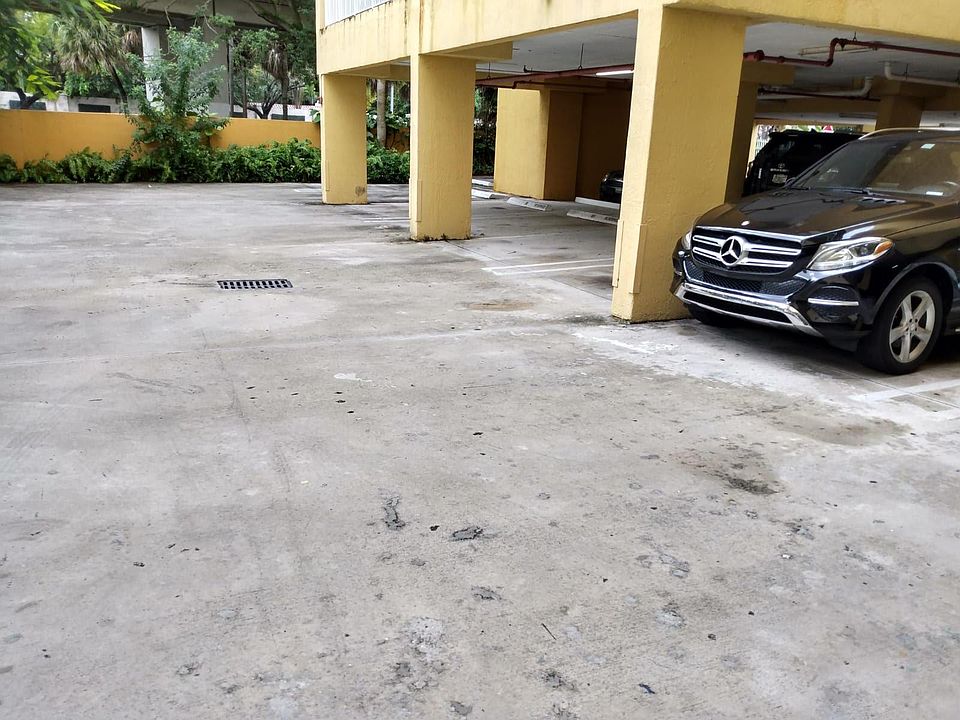 1st image of 2533 SW 19th Ave #506