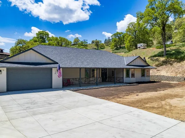 26004 Bear Valley Rd, Tehachapi, CA 93561