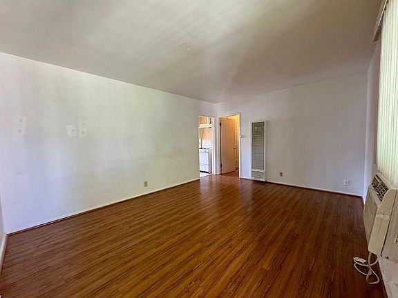 2nd image of 516 E Lomita Ave #15