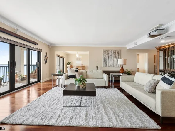 1920 Virginia Ave APT 902, Fort Myers, FL 33901