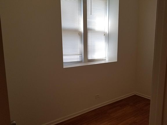 5th image of 4028 S King Dr APT 3