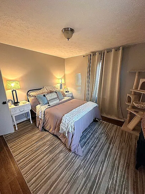 3 bed, 1092 sqft, $1,400 — Photo 1