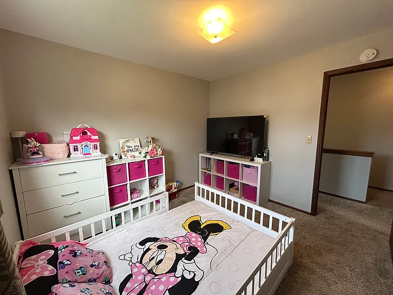 2711 Albany Ct — Photo 11