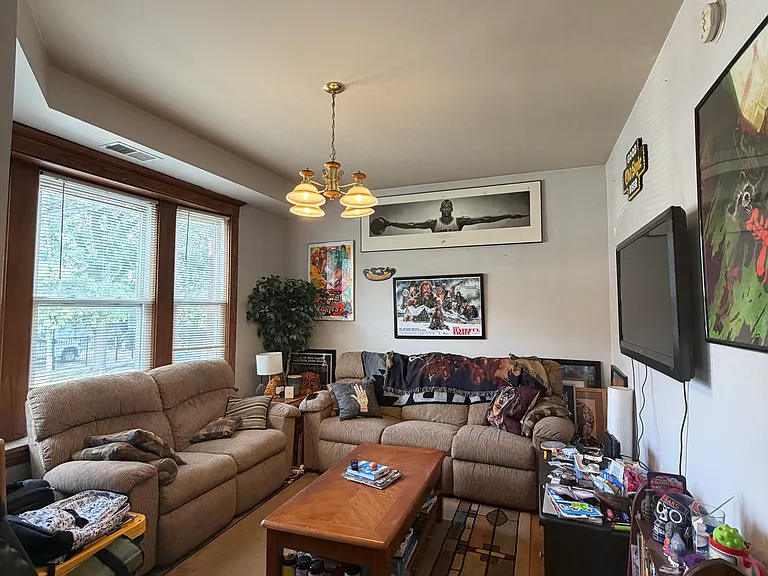 2807 N Francisco Ave #1 — Photo 3