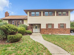 10 Baumer Rd, Sayreville, NJ 08872