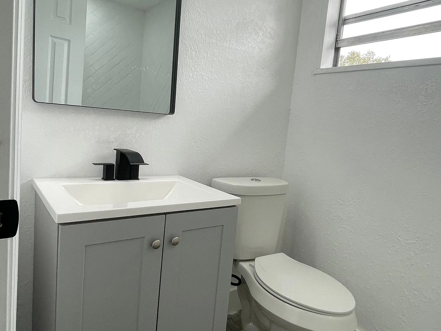 7115 Dellwood Dr — Photo 4