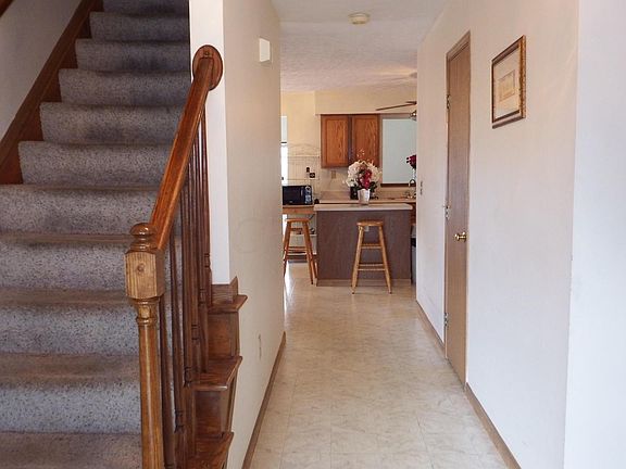 3rd image of 7200 Bennell Dr