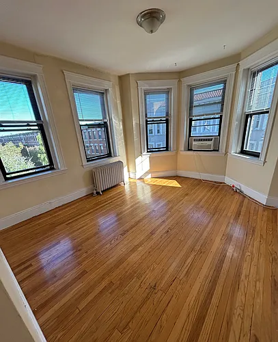 39 Glenville Ave #15 Photo 1