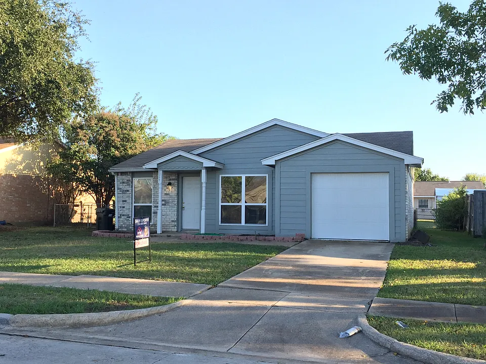 4249 Caldwell Ave
