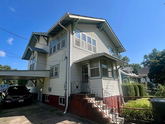 4th image of 208 W Garfield St