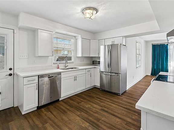4th image of 3008 Haring Rd
