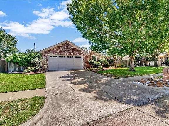 3rd image of 6717 Valley Branch Dr