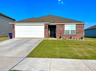 1509 S Corsac St, Siloam Springs, AR 72761
