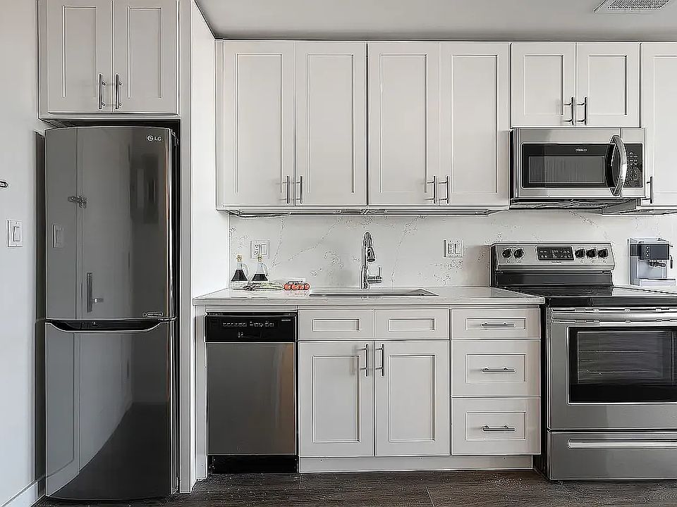 1st image of 3811 31st St APT 4G