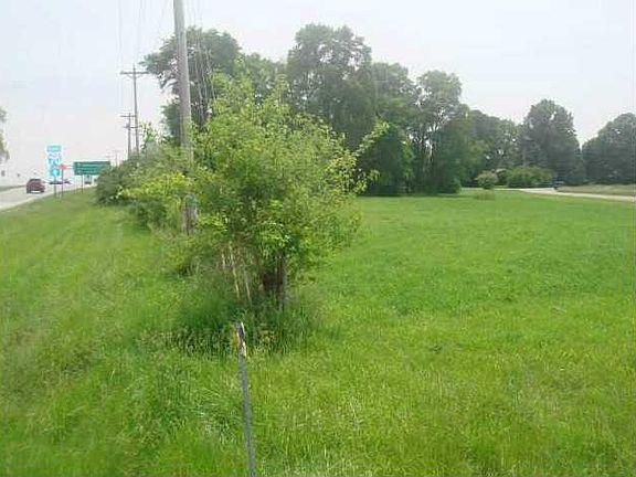 5th image of 2227 E County Road 1000 S