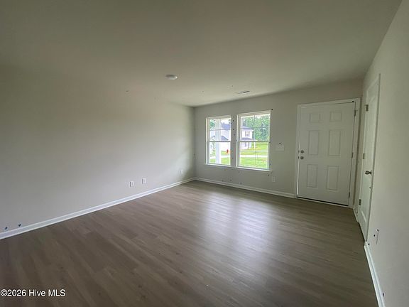 5th image of 106 Slew Court