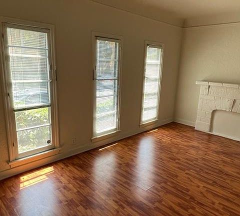 5th image of 353 S Cloverdale Ave APT 2
