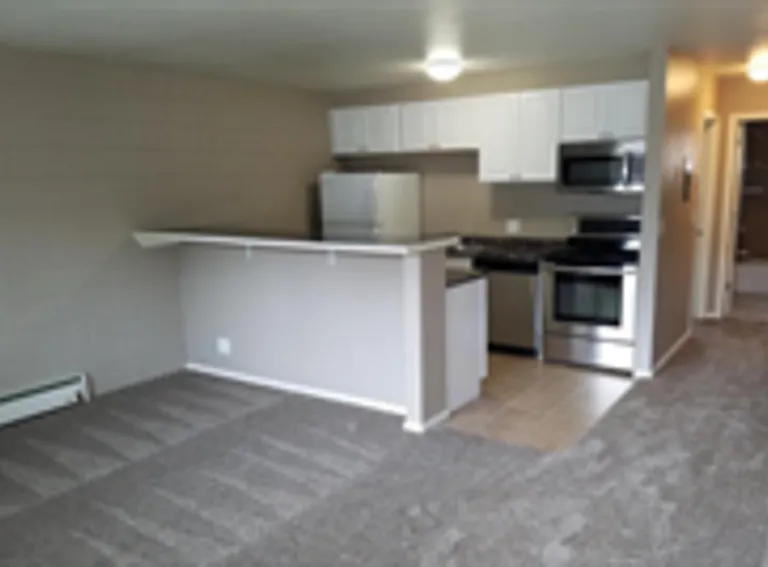 2229 Collyer St #4 — Photo 2