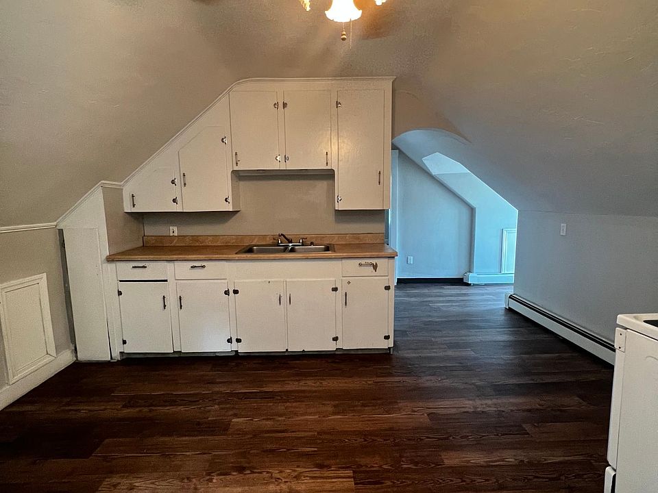 1st image of 68 Bouvier Ave Floor 3