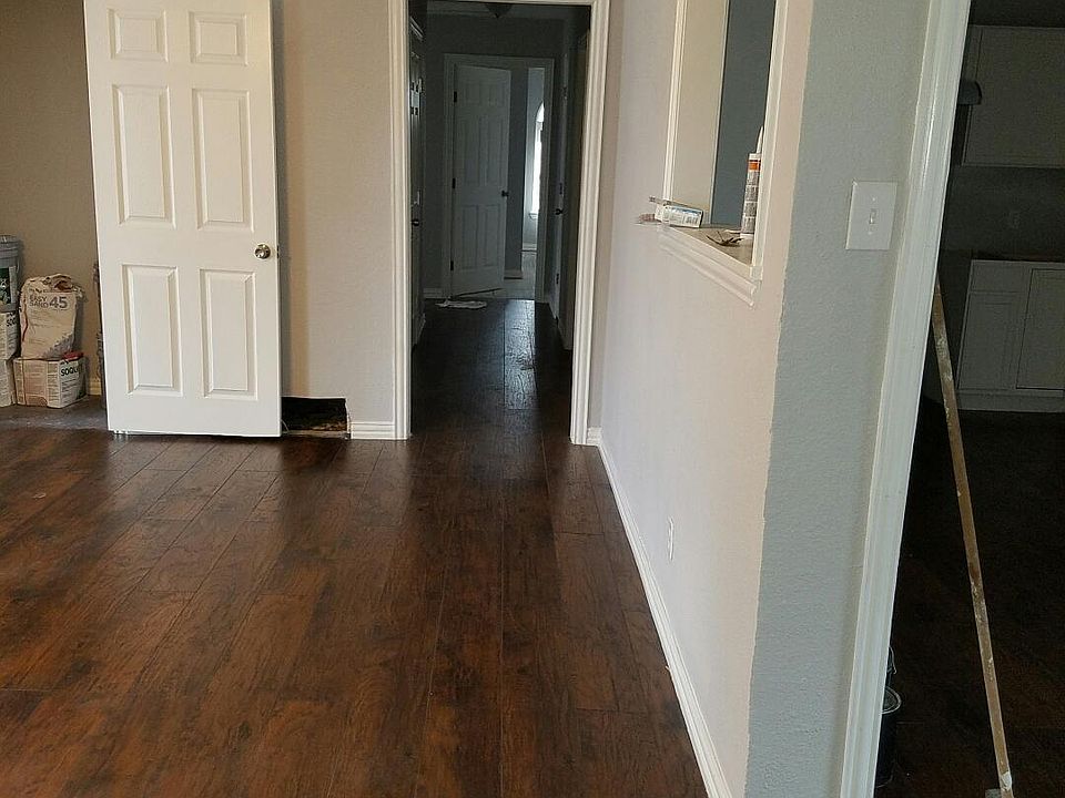 1st image of 1905 Gaylord Dr