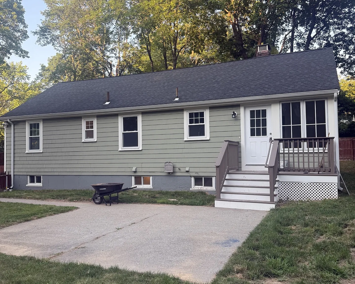 250 Main St — Photo 4