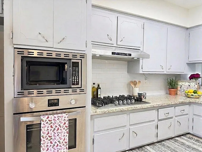 6002 De Milo Dr — Photo 5